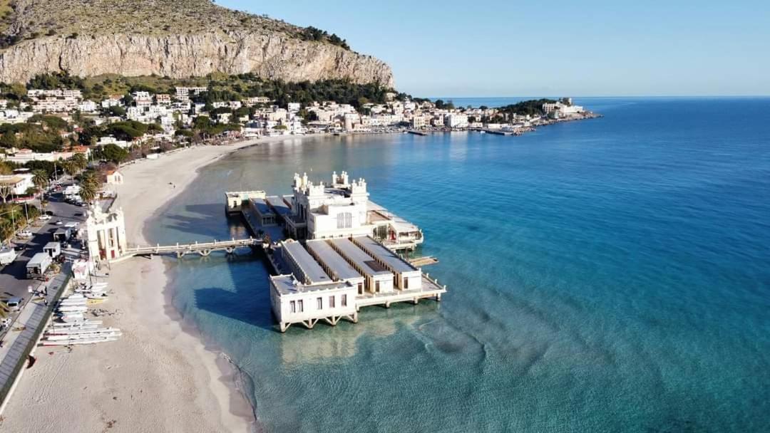 Mansarda Beach Mondello パレルモ エクステリア 写真